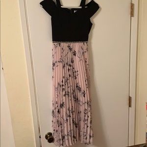 Girls long dress! Fancy, and worn once! Size 8